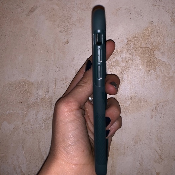 UNBREAKcable iPhone Xs Case (forest green) - Picture 4 of 5